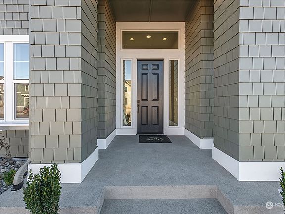 2nd image of 1596 S Kelvin Court