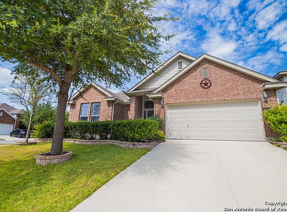 3rd image of 5707 White Oak Cv