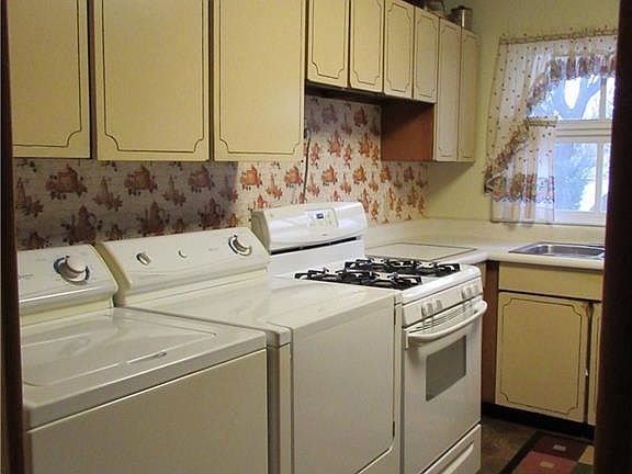 4th image of 309 Birch Hill Dr