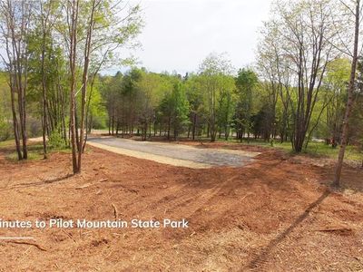 3 Thomas Farm Rd, King, NC, 27021