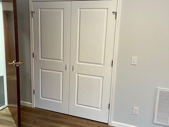 3rd image of 9 Washington Sq #3