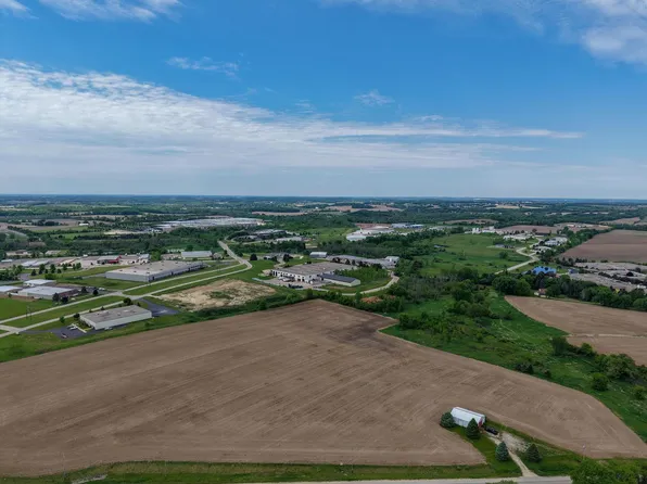 1885 W STATE STREET #1673, Hartford, WI 53027