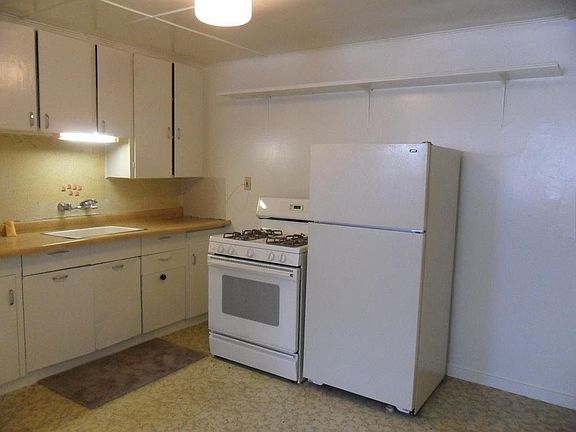 4th image of 376 Leigh Ave APT 1