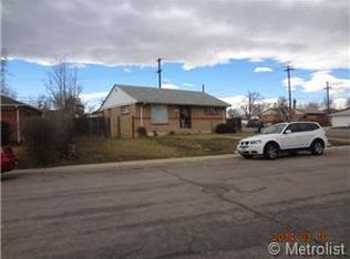 7181 Avrum Dr, Denver, CO 80221