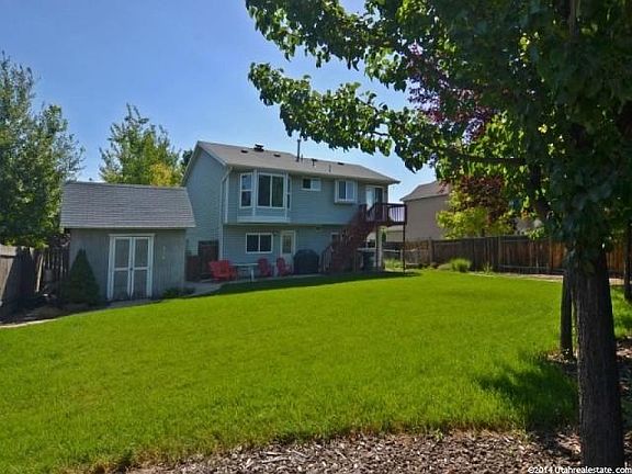 3rd image of 1158 N Morton Hills Cir