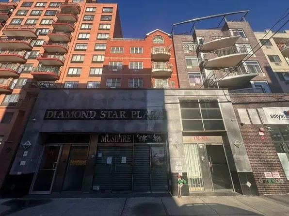 132-37 41st Road #5A, Flushing, NY 11355