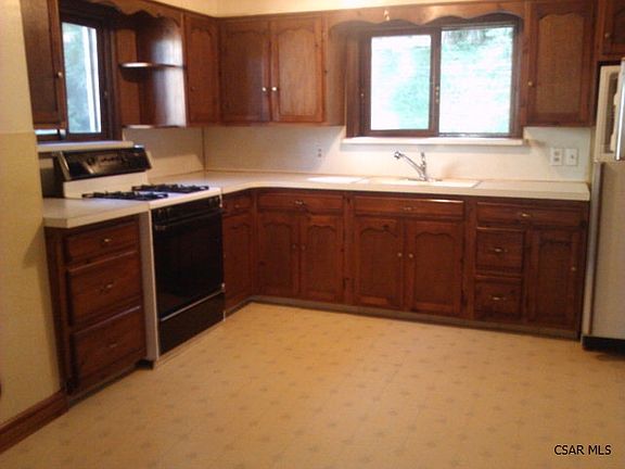 5th image of 1261 Almira St