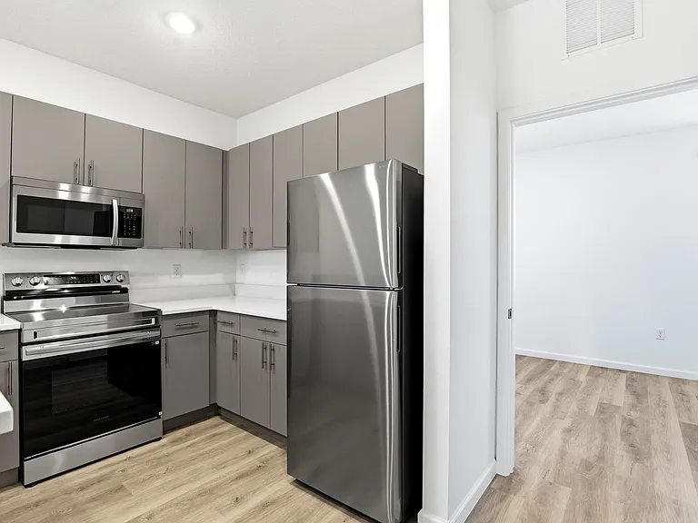 Venture Apartments — Photo 25