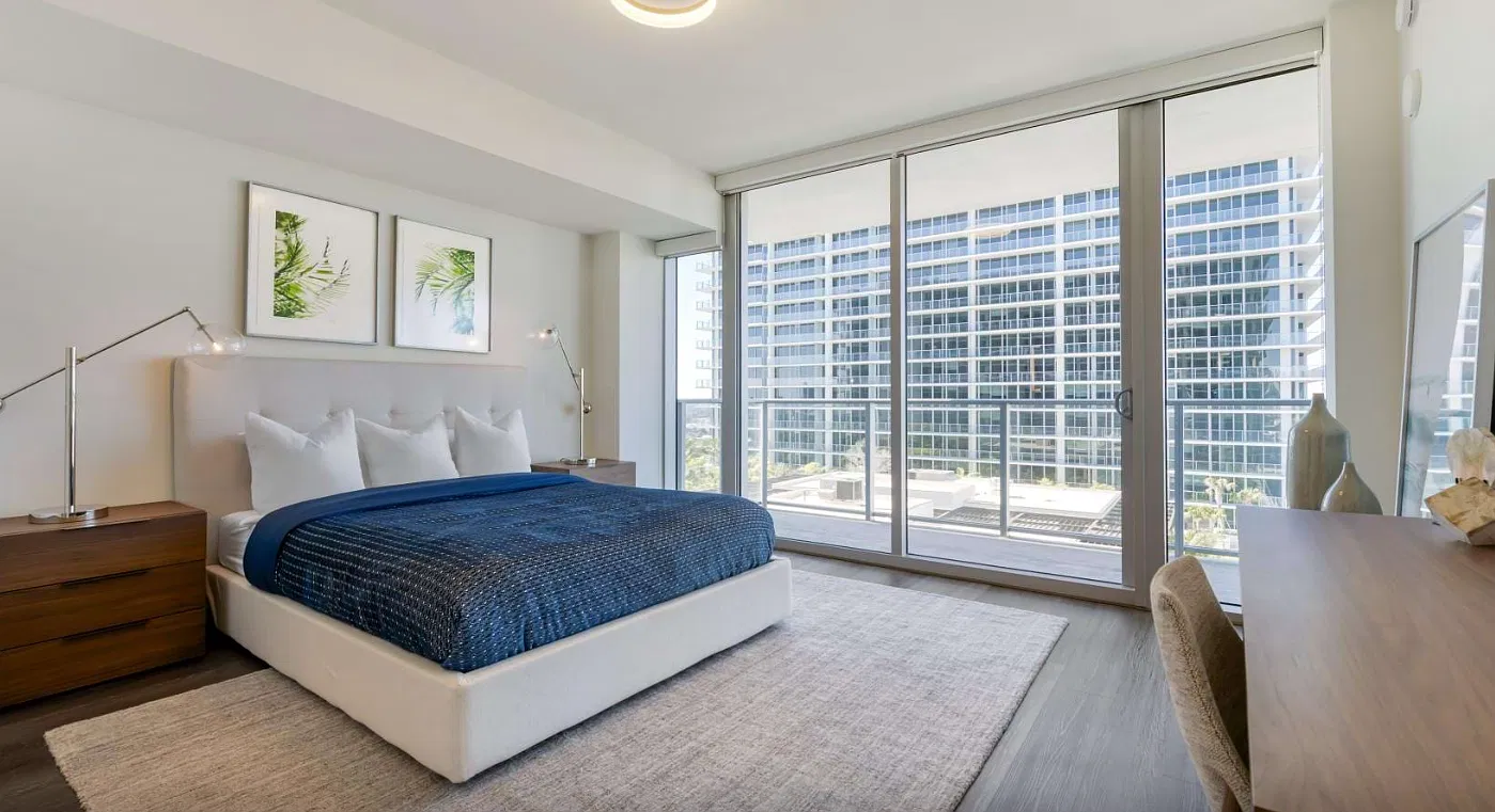 3 bed, 2126 sqft, $8,340 — Photo 4