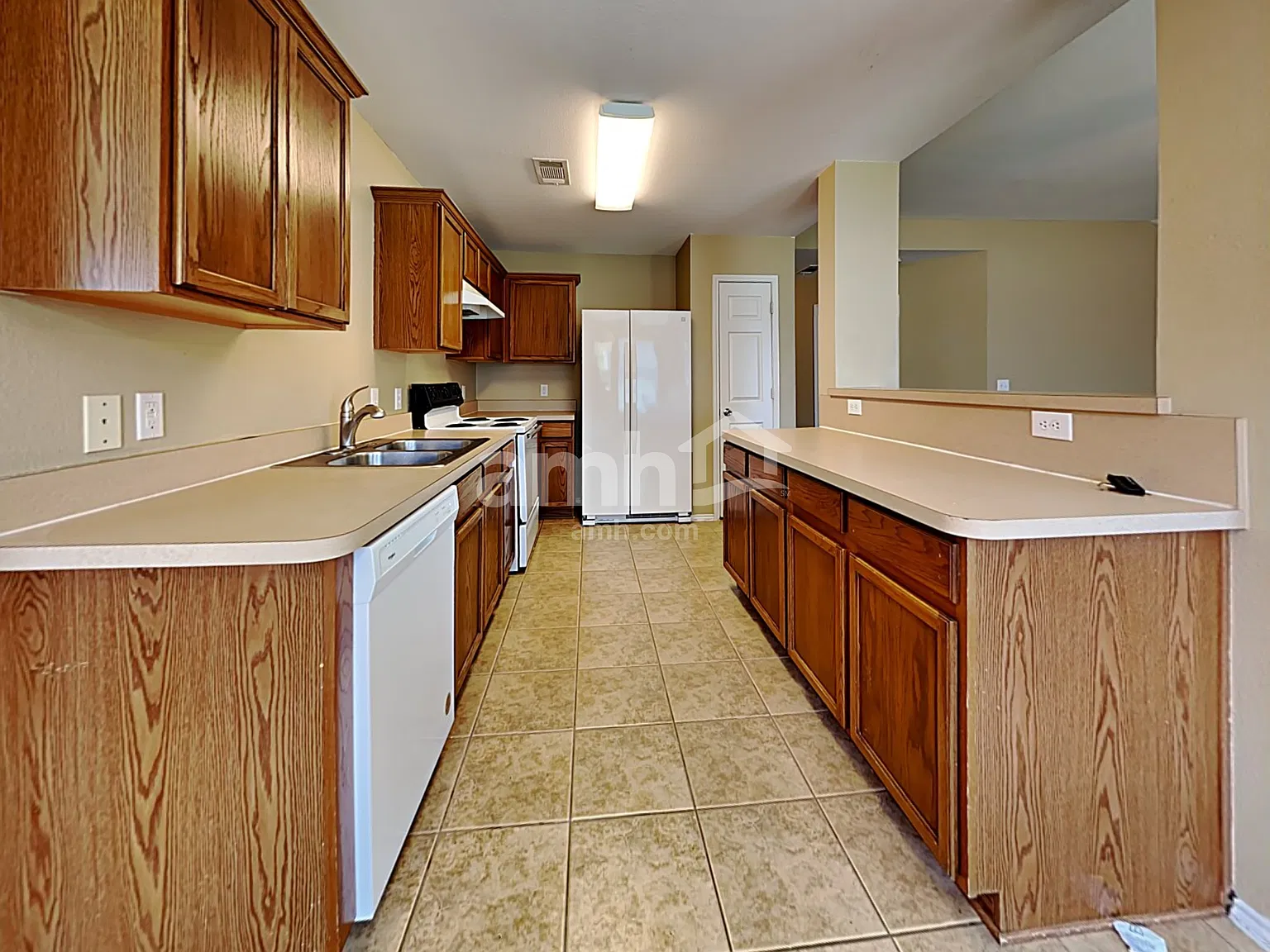 4 bed, 2.0 bath, 1530 sqft, $2,285 — Photo 3