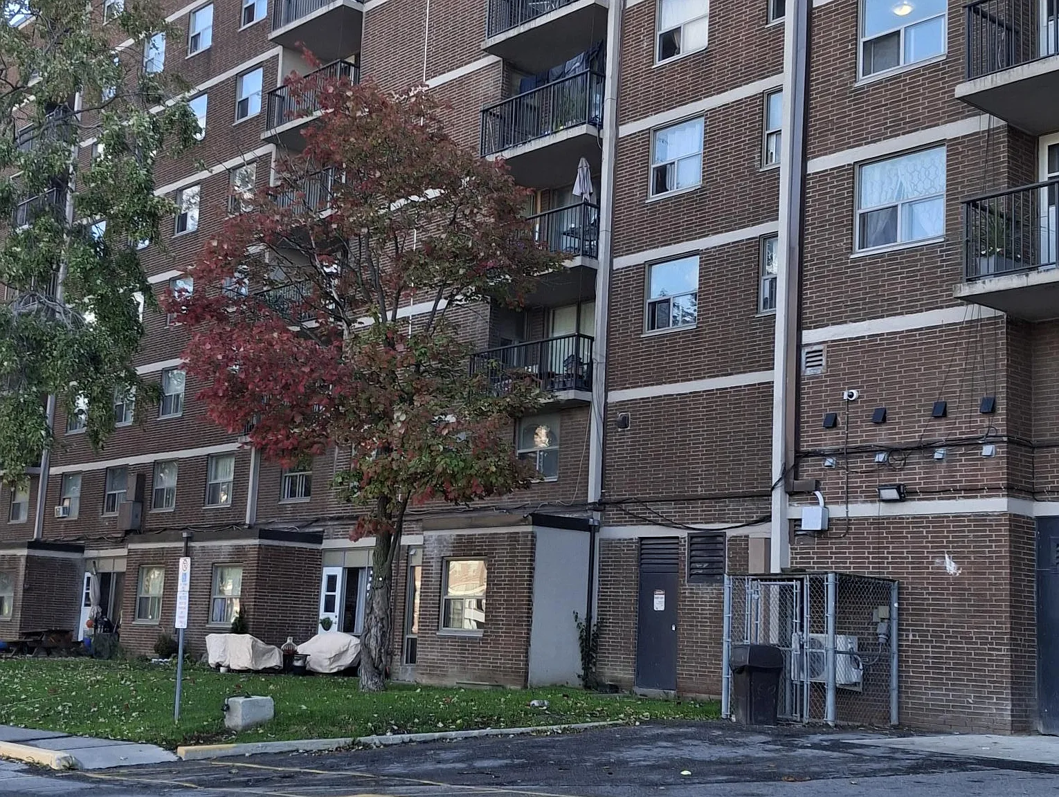 1040 Cedar St. and 280 Wentworth St. — Photo 3