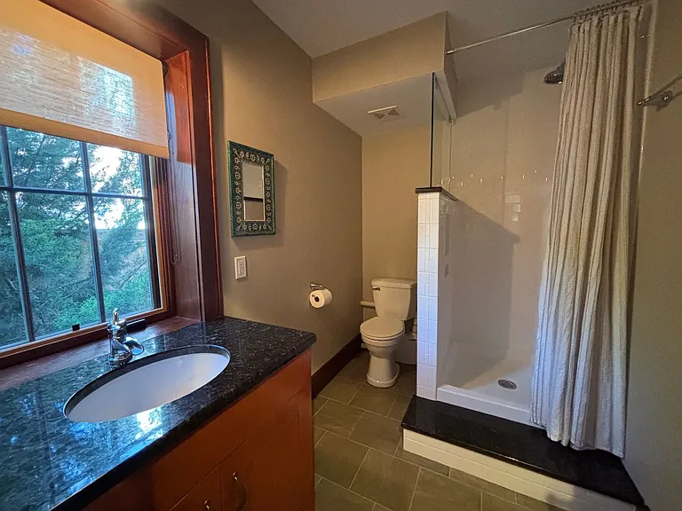 2412 Alberta Ave SW — Photo 56