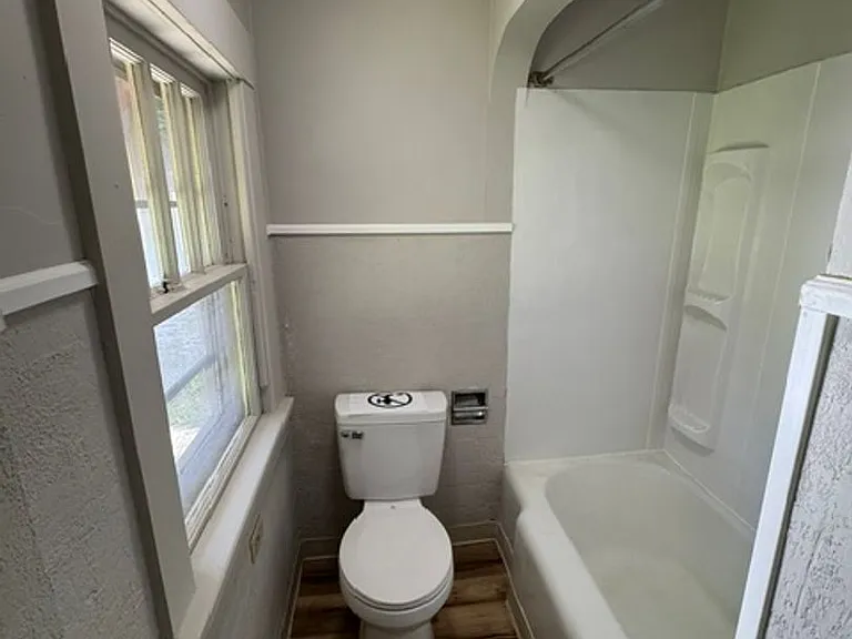 4205 Hoagland Ave — Photo 9