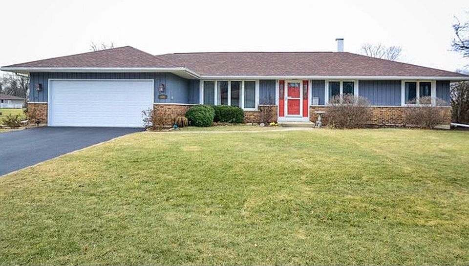1st image of 404 Laurel Dr