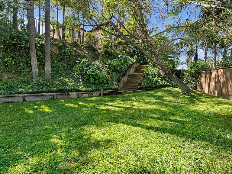 417 El Sueno — Photo 35