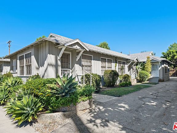 3rd image of 13453 Burbank Blvd #13455