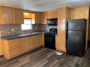 1718 W Dumble St TRAILER 13, Alvin, TX 77511