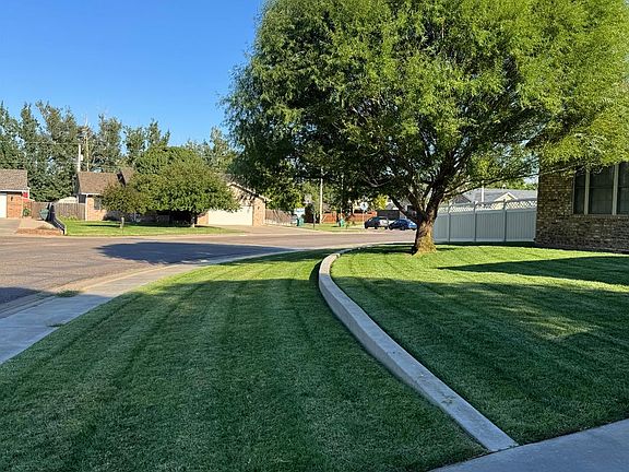 2nd image of 800 N Holly Dr