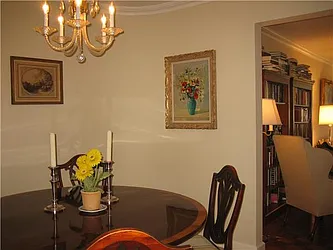 Rented by R New York