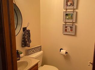 10551 Bonnie Brae Dr, Darien Center, NY 14040