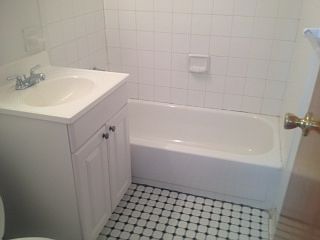 3rd image of 54 Clifton Pl APT 6