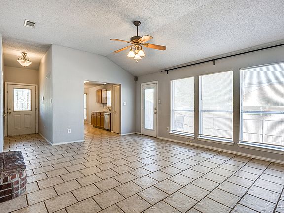 4th image of 1043 Palomino Dr