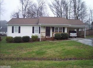 206 Sam Kinley Dr, Thomasville, NC 27360