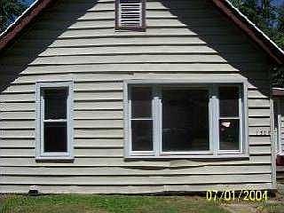 2nd image of 1320 Colton St