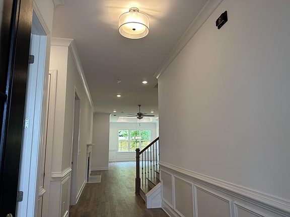 3rd image of 112 Ivey Way