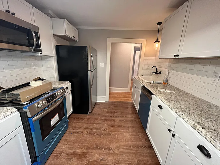 166 Linden St #2 — Photo 1