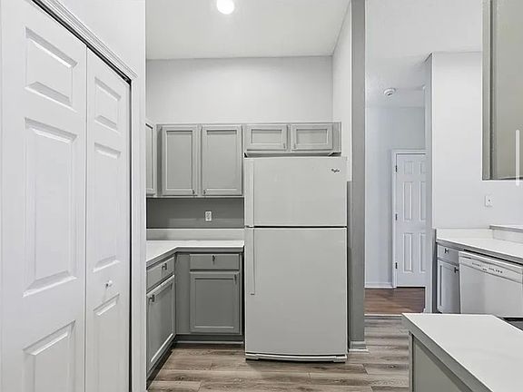 5th image of 15187 Harrowgate Way