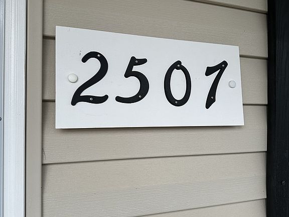 2nd image of 2507 Jackalope St