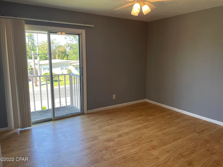 1510 Clay Ave #A — Photo 5