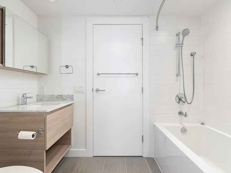 988 Quayside Dr #1512 — Photo 12