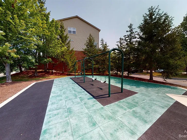 2970 Barclay Way — Photo 36