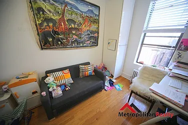 Rented by Metropolitan Realty