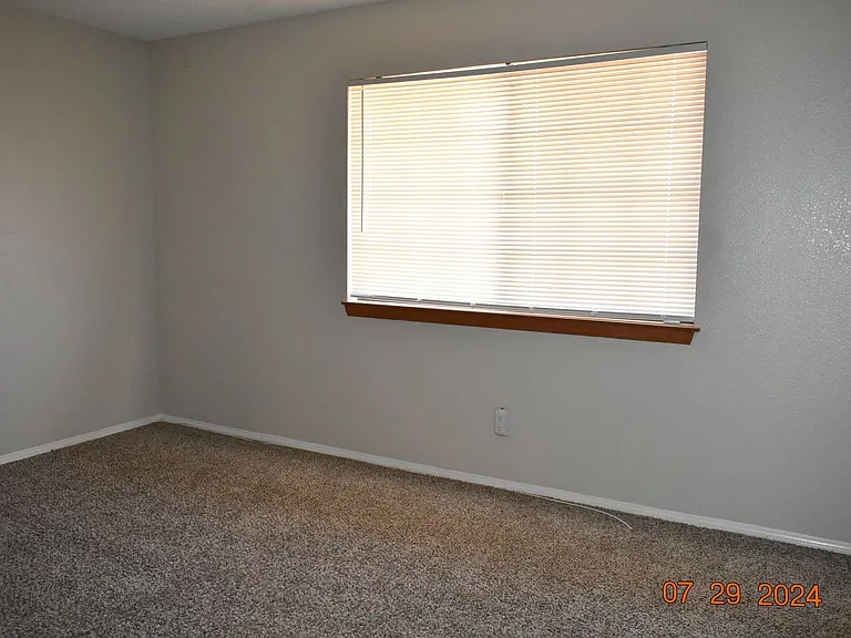 8100 Fernwood Ave — Photo 12