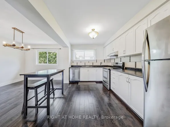 9 Ashton Cres #9, Brampton, ON L6S 3J9