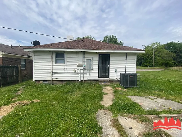 1532 Barton St — Photo 16