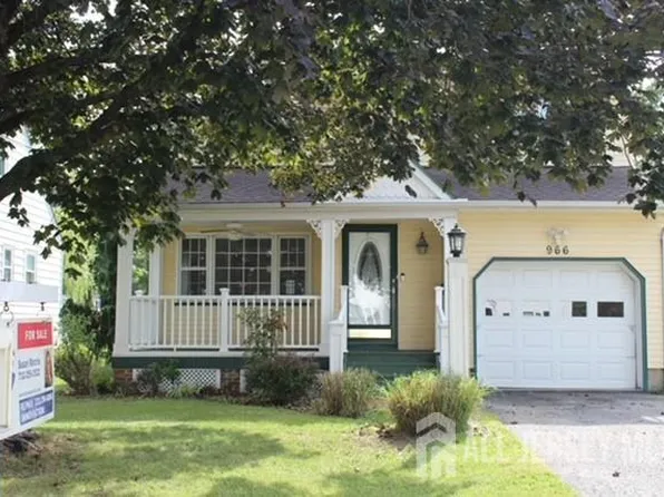 966 Bergen Ave, North Brunswick, NJ 08902