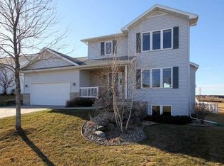 725 Fairview Ter, Verona, WI 53593