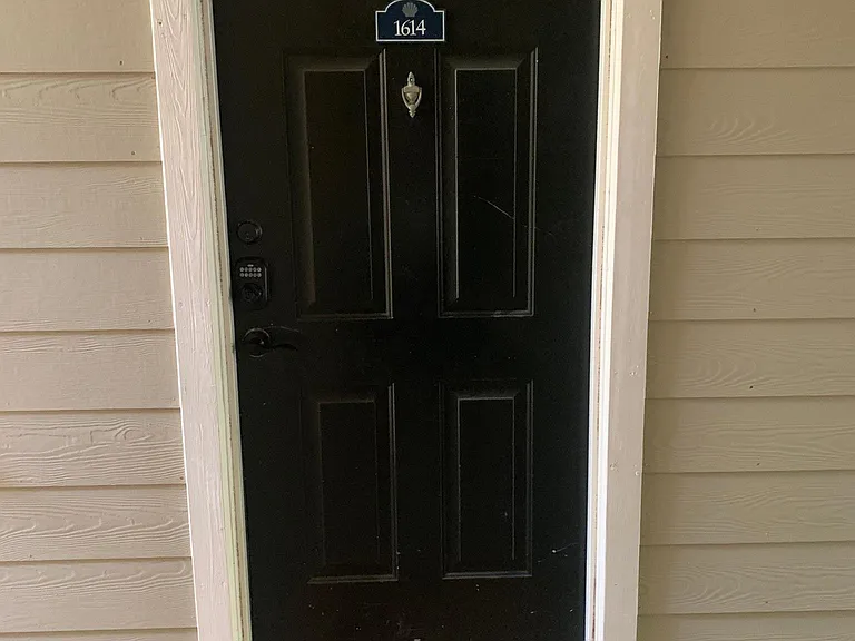 1600 Long Grove Dr #1614 — Photo 7