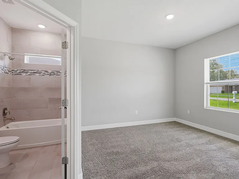 5574 SW 128th Pl — Photo 41