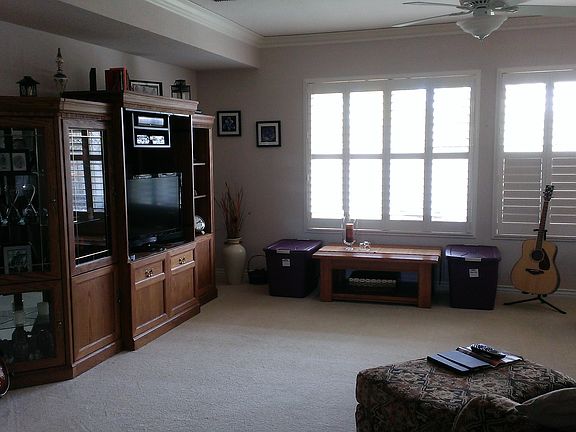3rd image of 147 Lakefield Ct