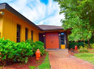 537 Gordonia Rd, Naples, FL 34108