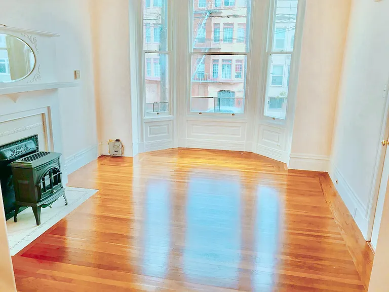 361 6th Ave #1 — Photo 9