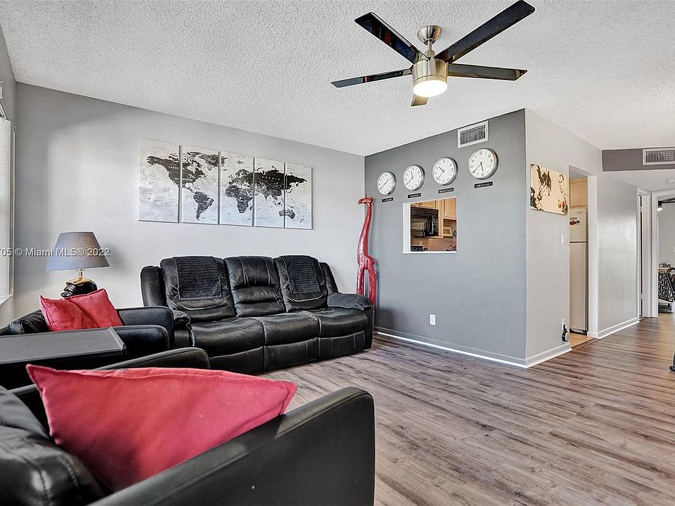 1st image of 9121 Sunrise Lakes Blvd APT 213