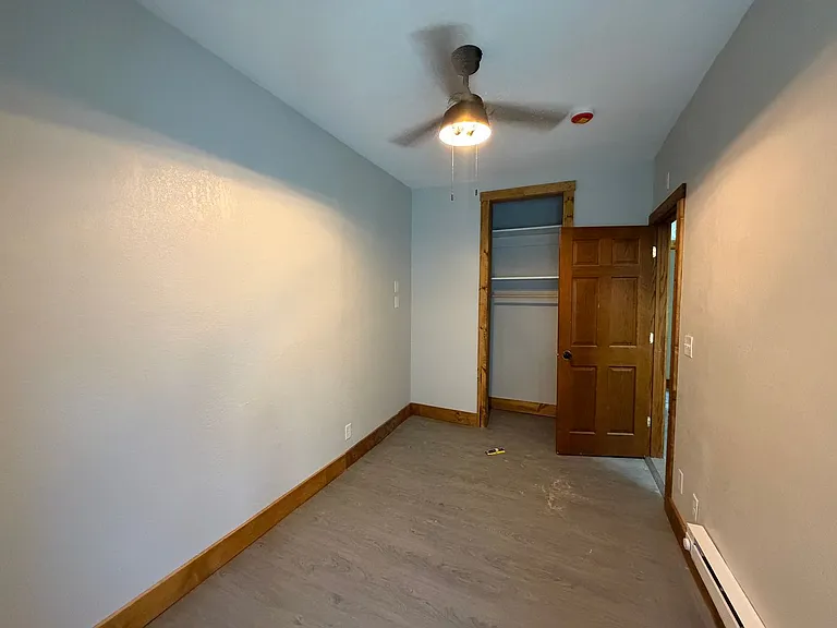 317 Earl St — Photo 18