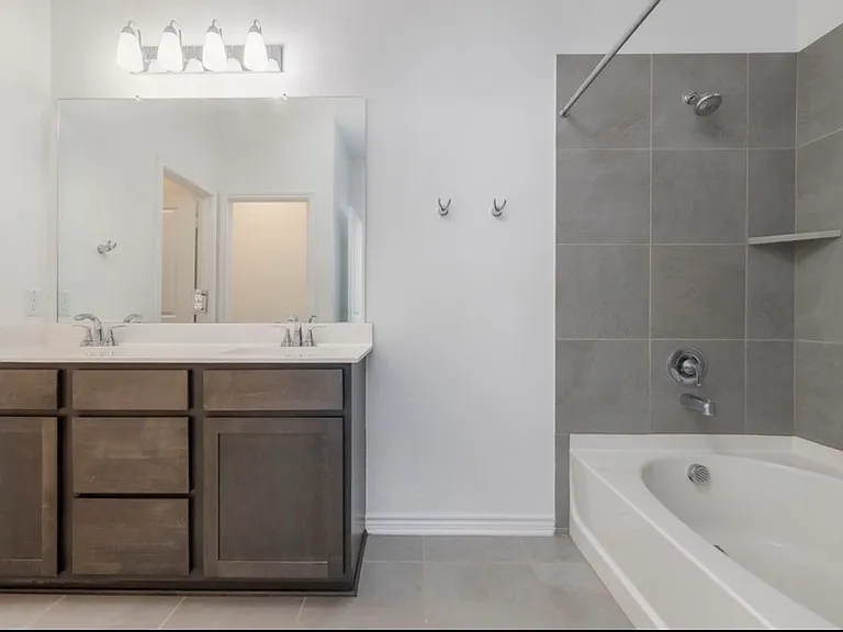 9507 Reinhartz Way — Photo 5