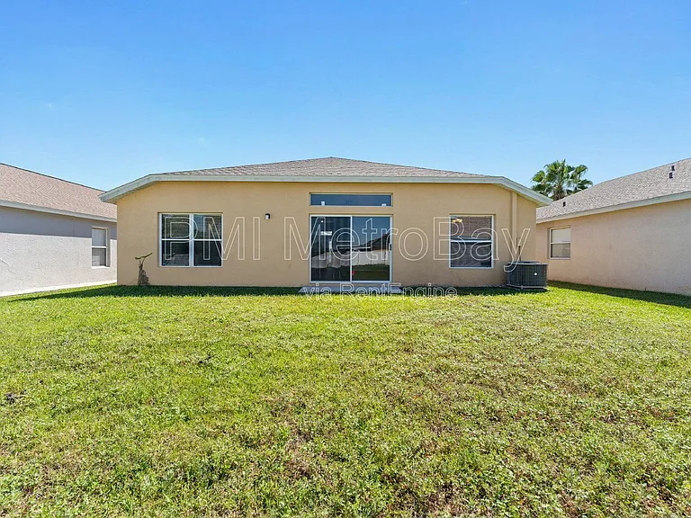 1010 Summer Breeze Dr — Photo 10